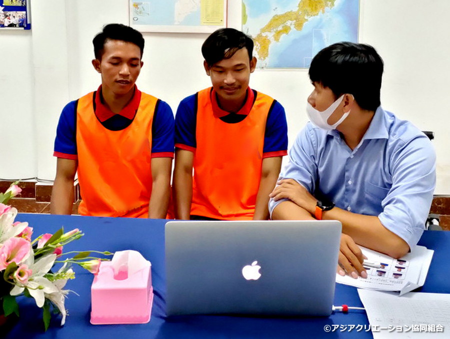 埼玉県のタイル張り職種企業様が カンボジア人技能実習生の面接写真