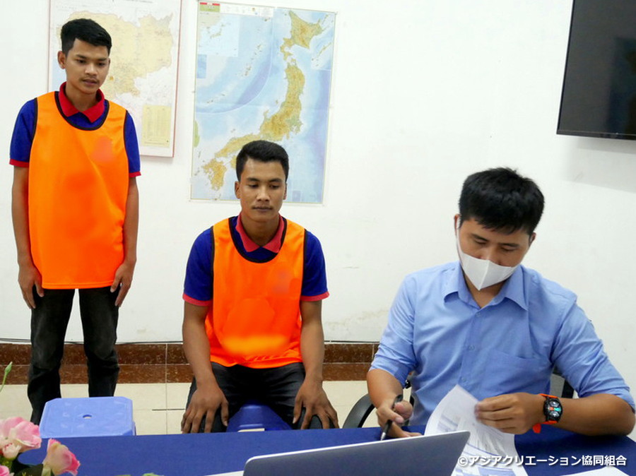 愛知県の左官職種企業様が カンボジア人技能実習生の面接の写真